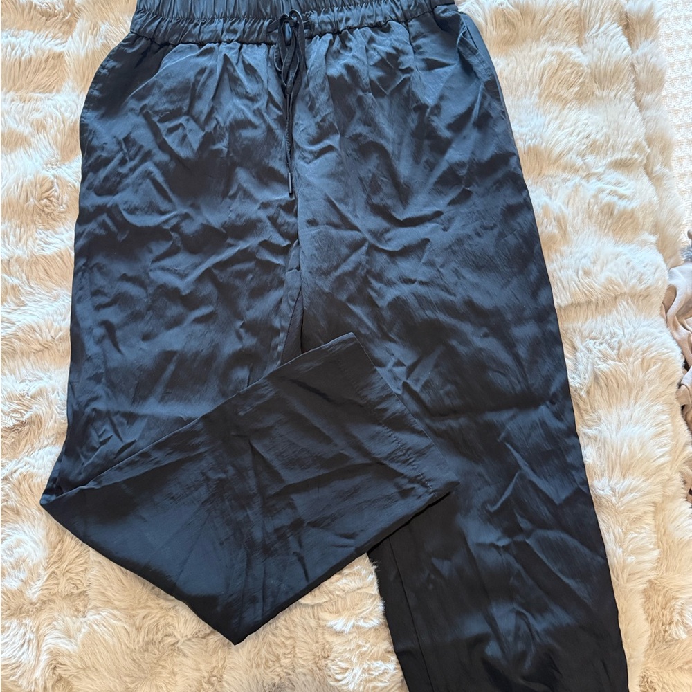Zara Black Ankle Cropped Pants